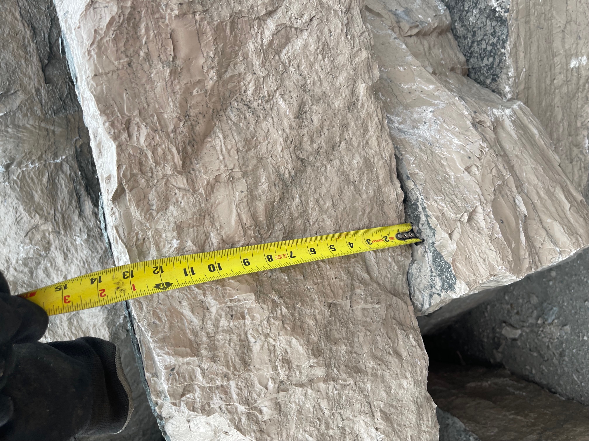 Light Gray Armour Stone detail view